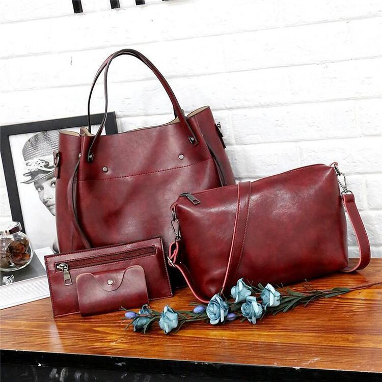 Elegant Leather Bag with Contemporary Flair
