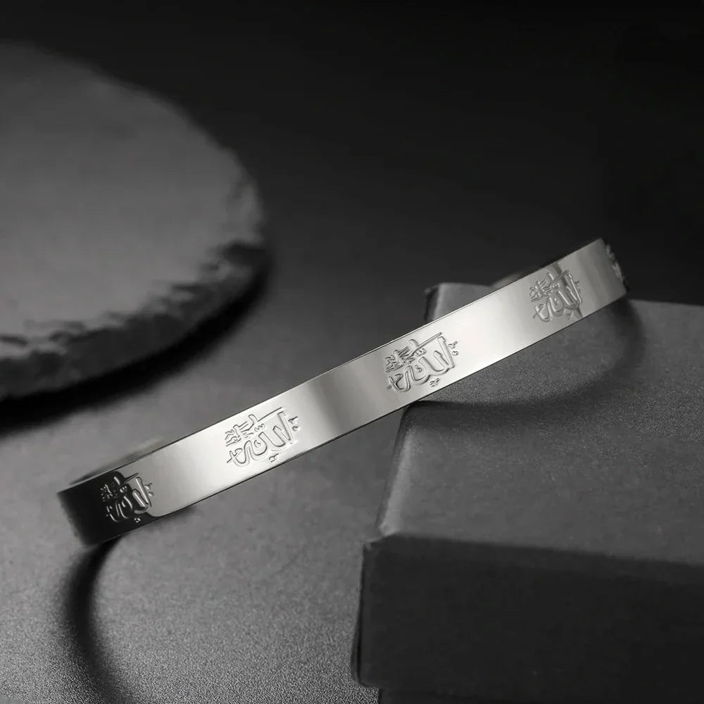 Elegant Wide Cuff Bracelet for Statement Style