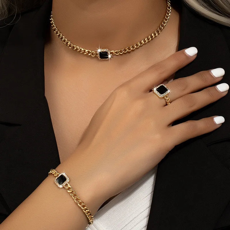 Refined Jewelry Set with Delicate Shine