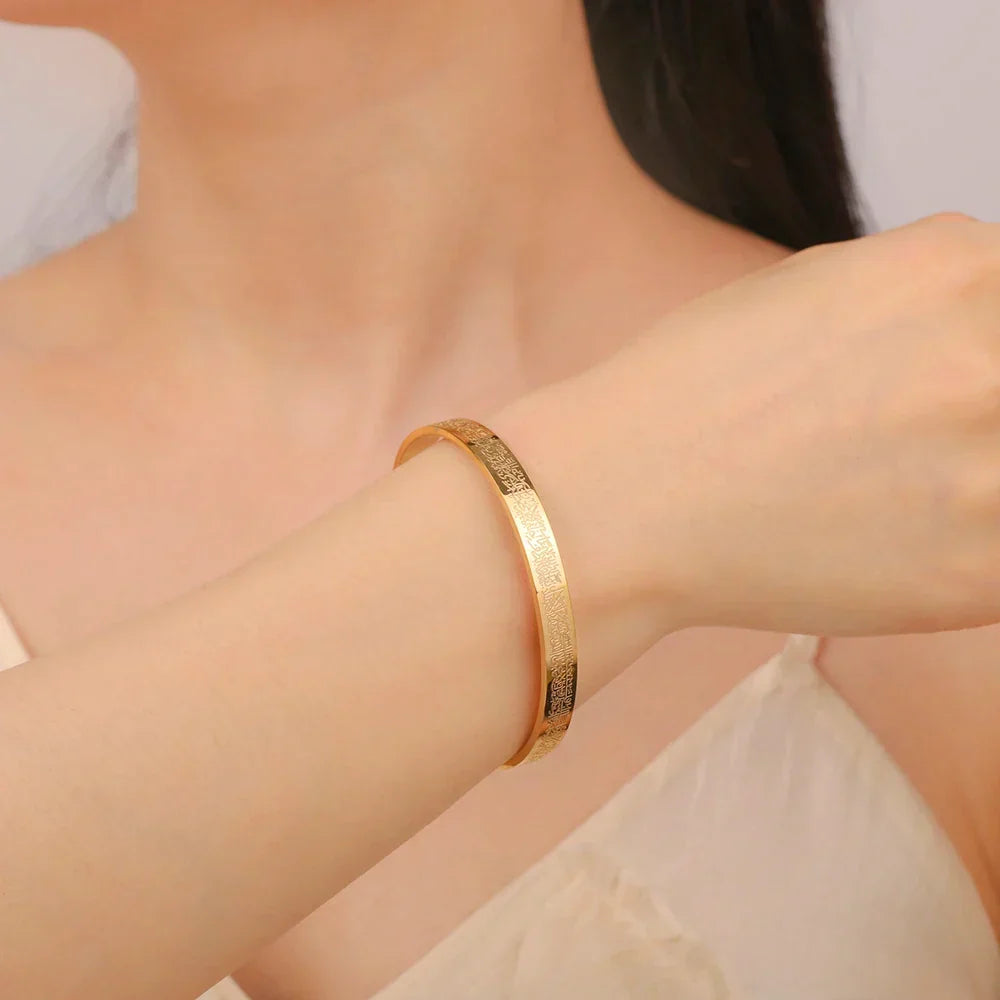 Elegant Wide Cuff Bracelet for Statement Style